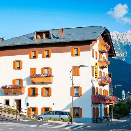 Albergo Erika 奥伦佐卡多利 外观 照片