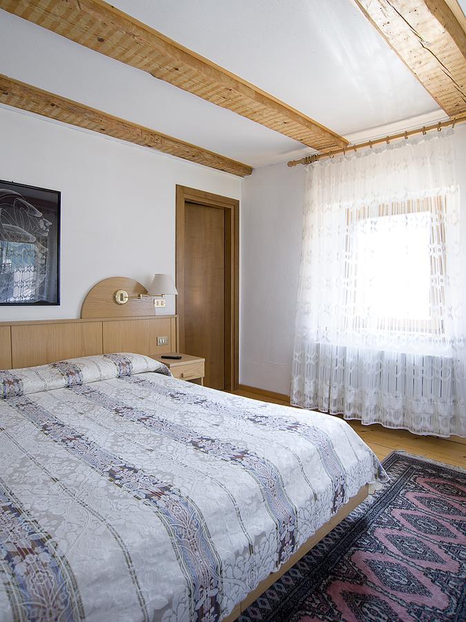 Albergo Erika 奥伦佐卡多利 外观 照片